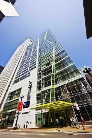 theWit Chicago, a Hilton Hotel