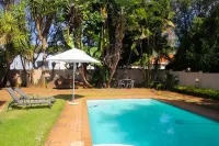 Echo Garden Guesthouse - Pools