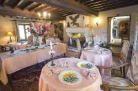 Hostellerie Sarrasine, Mâcon Est - Teritoria فنادق في Replonges