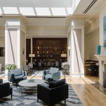 Club Quarters Hotel in Philadelphia Отели рядом с достопримечательностью «Зал Независимости»