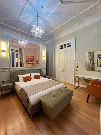 布尤卡達特里亞達飯店