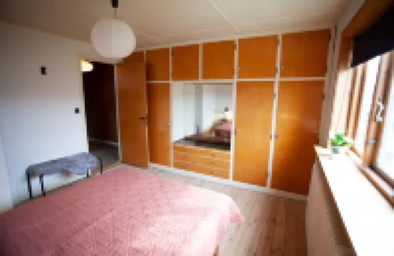3 Storey, 5 Bedroom, 3 Bathroom House in the Center of Tórshavn - Kitchens
