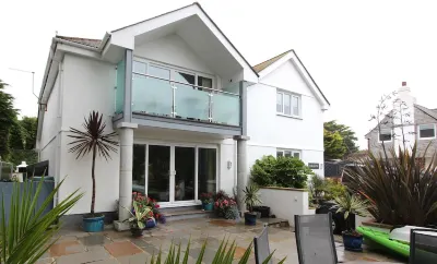Polmoor Hotels near Porthminster Beach