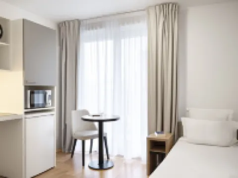 Séjours＆Affaires Paris 巴涅奧萊巴尼奧萊巴黎住宿和事務 巴尼奧萊酒店