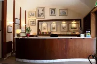 米內爾瓦飯店 住宿飯店