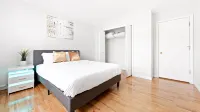 Modern Luxury Home w GameRoom & Parking