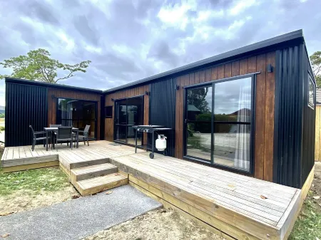 Havelock North Holiday Park Отели в г. Уэймарама