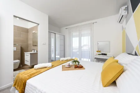 Villa TIA with Heated Pool