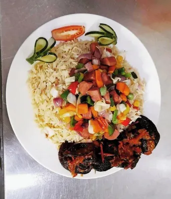 De - Calmcity Guest House فنادق في 