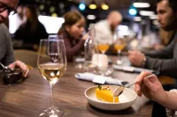 Svalbard Hotell | Polfareren Hotels in Longyearbyen