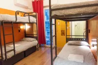 Sunflower Beach Backpacker Hostel & Bar Hotels in Marebello