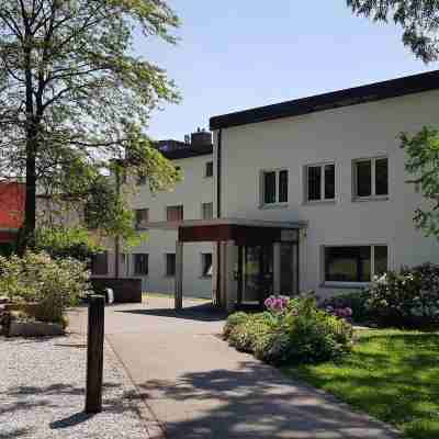 Domaine Notre-Dame de la Route Swiss Lodge Hotel Exterior