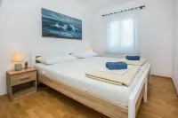 Apartment Poslon - parking