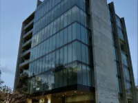 Suites BQ Hotels near Financial District