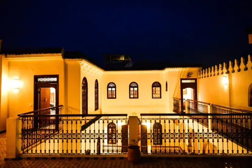 Riad Al Mazhar - Airport Shuttle