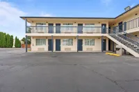 Quincy Inn and Suites Hotel di George