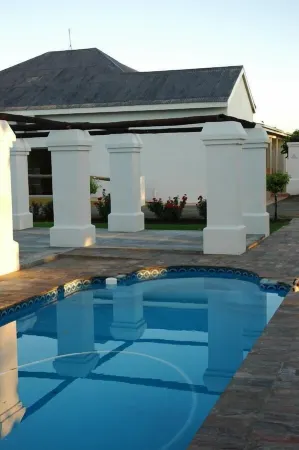 Karoo Gariep Tented Camp Отели в г. Bo-Karoo