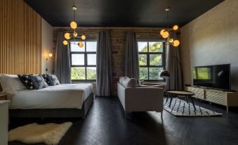 Bowers Mill Aparthotel