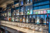 Apartahotel & Spa Jacetania - ที่มีบาร์