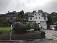 Beautiful 3-Bed Apartment in Gourock Hotels in 