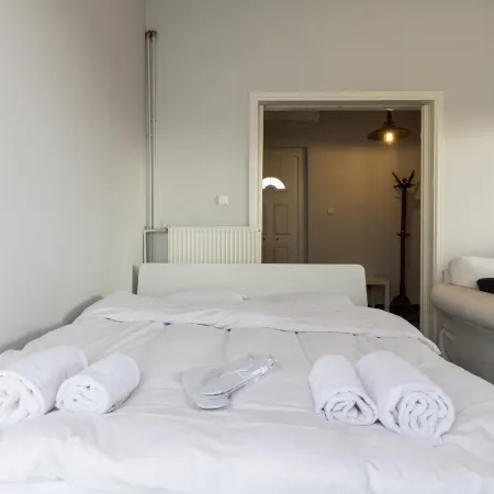 An Adorable Apartment in Athens Отели в г. Неа Смирна