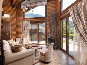 Natura Chalets