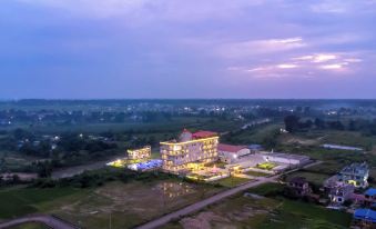 Hotel Mahamaya Crown