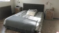 Bed & Breakfast Crosne Plazza & Spa فنادق في Draveil