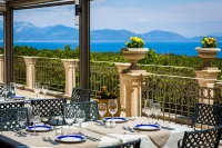 Almyra Hotel