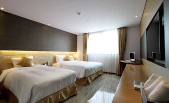 Royal Prime Hotel
