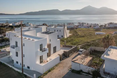 Afroessa Milos Hotels in Adamantas