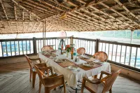 Baia Do Sol - Beachfront Boutique Resort in Baga, Calangute