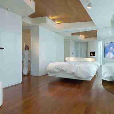 I-Suite Hotel Rooms