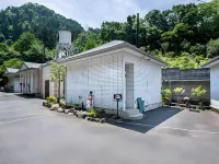 Hotel Takao Asile