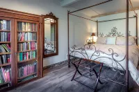 Roads End River Home - 5 bedrooms