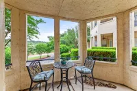*Recently Renovated Hill Country Island Retreat - Loaded with Amenities! Hotels in Lago Vista