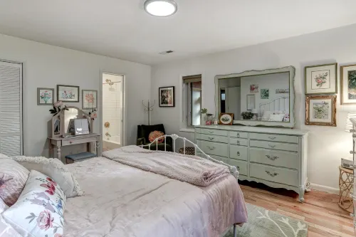 Golf Course Views and Hot Tub - Serene Mid Century Modern Haven