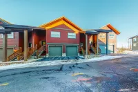 Mountain view home with high-speed WiFi and washer/dryer