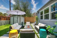 Stunning Venice Hideaway with Private Deck & Yard! Minutes to everything! - 4-Star