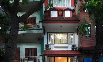 Hanoi Golden Moon Hotel & Travel