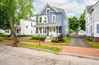 Workspace - Soaking Tub - W/D - 5 Min Downtown Hotels near Old Port