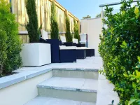 No3 Highpoint luxury townhouse, 2en-suite bedrooms onsite indoor swimming pool