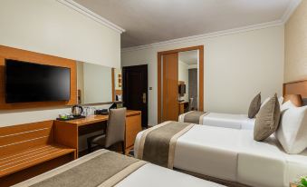 Golden Tulip Al Shakreen