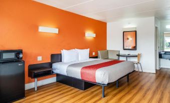 Motel 6 Brunswick, GA