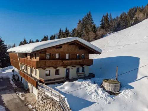 Gorgeous Chalet with Hot Tub in Tyrol Hotels in Hopfgarten im Brixental