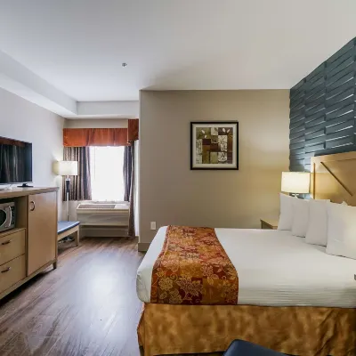 Best Western Peace Arch Inn Hotels near The Glades, 561 172 St, Surrey, BC V3S 9P8