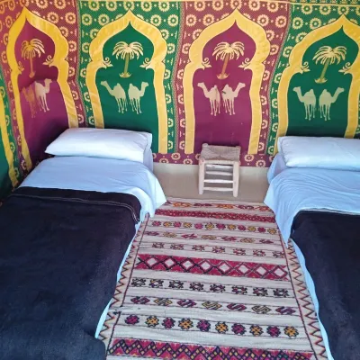 Acacia Desert Camp Hotels near Zahra Luxury Desert Camp