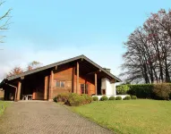 Stavelot Chalet with Garden