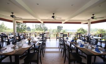 Mae Jo Golf Resort & Spa