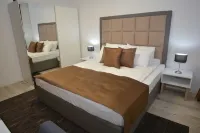 Apart Hotel Family